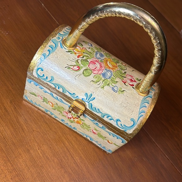 Vintage Handbags - Vintage the Elaine Shop wooden purse